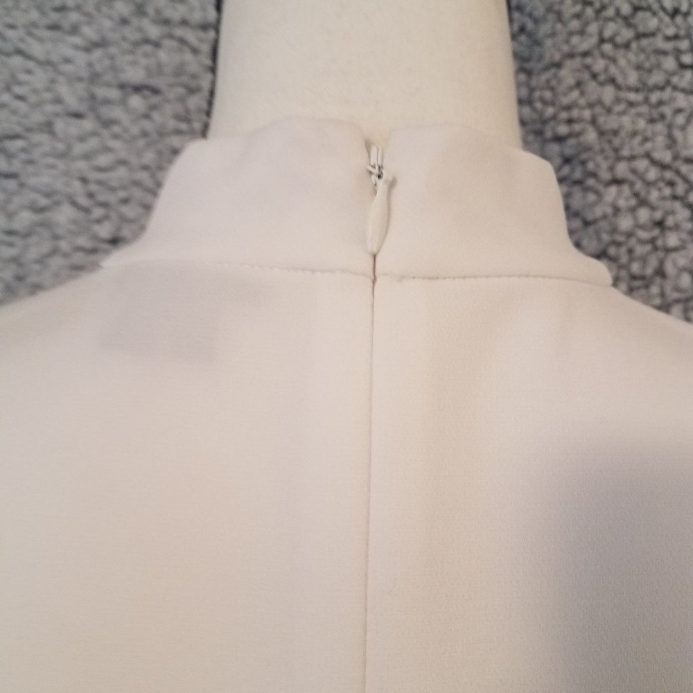 Theory White High-Neck Sleeveless Top - Picture 5 of 7